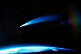 离开38年，哈雷彗星终于回头了，已踏上52.3亿公里的归程来看你图片