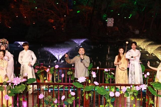 夜游爆款！千山音乐喷泉+实景演艺火出圈