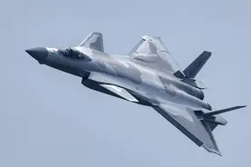 5代隐身战斗机歼-20，脉冲生产线弯道超车，年产量轰动世界图片