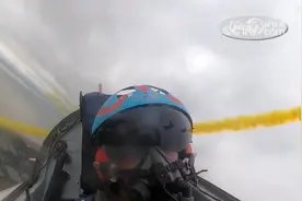 为什么部队飞行员，没有普通士兵，全部都是军官？图片