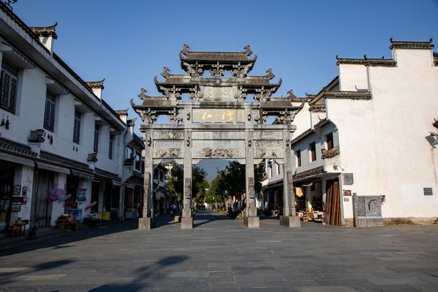 江西上饶的旅游业为何这么厉害？5A景点太多了