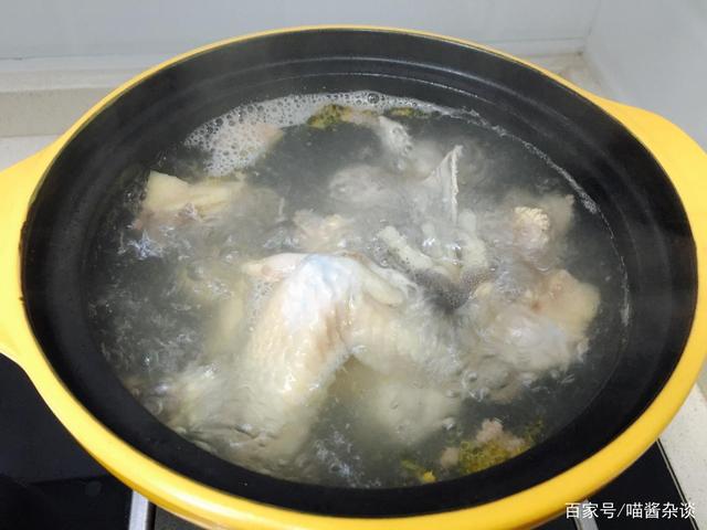 花胶鸡丝炖奶 2026年花胶鸡丝炖奶汤的做法