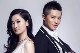 两人默契搭档23年却没成夫妻，如今一个年入千万，一个负债累累图片