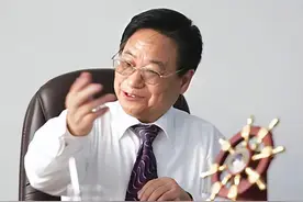 年售80亿的三株口服液，就因为湖南一老农，直接在1年内灰飞烟灭图片