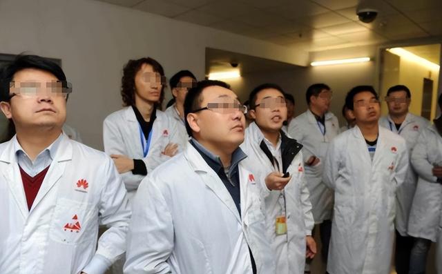 判了！年薪600万华为技术总监，带13人窃密获刑，美国国籍终曝光