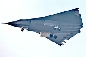 歼-36都已经多次试飞了，轰-20为啥还没有出现？究竟哪里出了问题图片