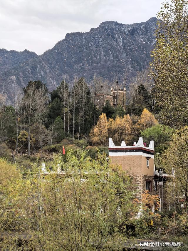 喀什经317到成都，色达县-都江堰，甲居藏寨、理小路、桃坪羌寨