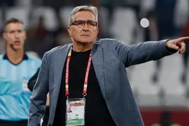 国足2连败！伊万深陷下课危机，高洪波重新出山，有望被委以重任图片