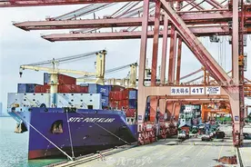 厦门港集装箱班轮航线首次直航挂靠伊洛伊洛港图片