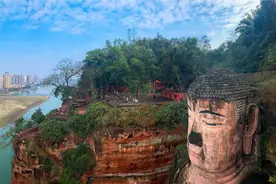 为纪念开凿1310年，四川乐山大佛面向全球征集“守护人”，3年内可享受免票或半价游图片