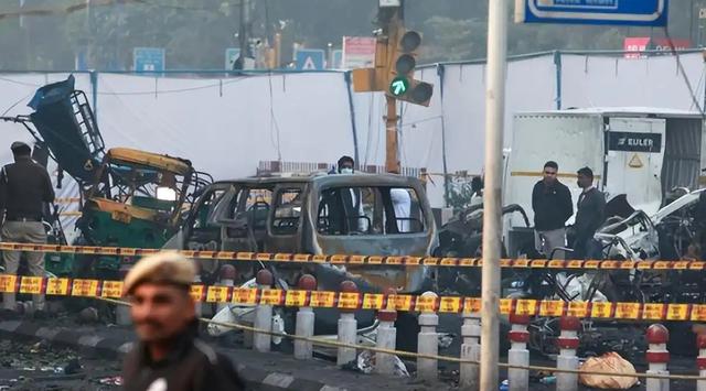 新一轮冲突要打响？印巴首都接连被炸，双方大批部队在边境集结！