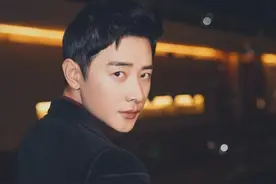 事实证明，42岁的罗晋，已在成为“非著名”演员的路上越走越远图片