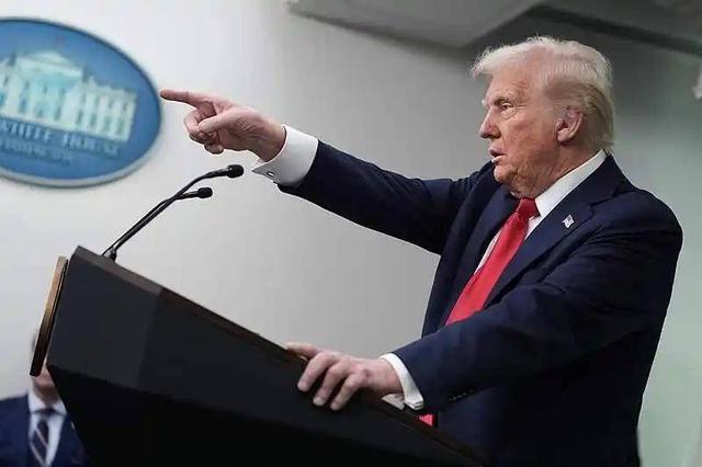 特朗普向全球发通牒！180天内必须对中国“动手”，否则重磅制裁