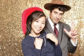 我是养女，美漂嫁老外，养父母绝望了，洋女婿却拿10W登门拜见图片