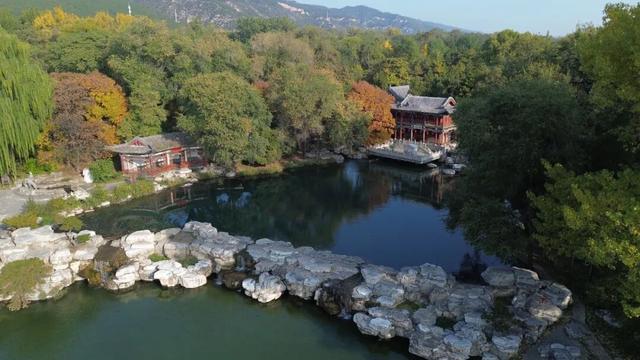 图片故事 | 秋染晋祠：当千年古建染上斑斓秋色