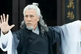 难怪张三丰坐不稳天下第一，你看武功在他之上的人7人是谁？图片