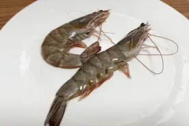 买大虾，选“直虾”还是“弯虾”？老渔民透露实情：区别很大，别再买错了！图片