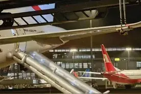 东航空姐情绪失控擅自打开客机紧急滑梯？航司道歉！知情人士发声图片