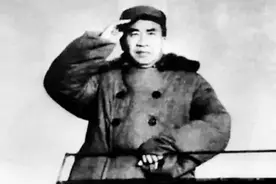 毛主席比朱德先到井冈山，为何朱德却被称为“中国红军之父”？图片