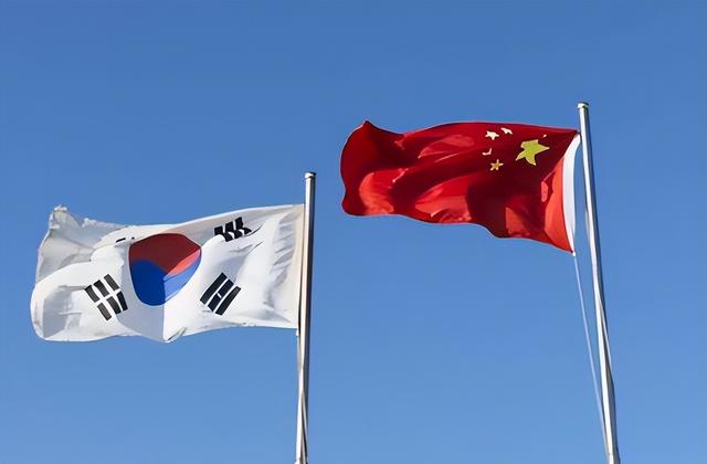 韩国特使团抵达北京，下飞机的第一句话不简单，中方回应很干脆