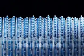 重大发现：冰的表面有两种结构，融化成水是从零下153度开始的图片