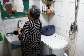 更适合老年人！乌鲁木齐适老化改造让老人居家环境更幸福图片