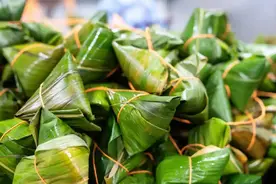 气温回升，医生叮嘱高血脂患者：宁可吃点白菜，也别天天吃3主食图片