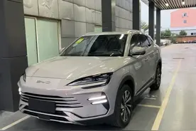 比亚迪两大顶流宋plus和宋L，全方位对比，你更爱哪一款？图片