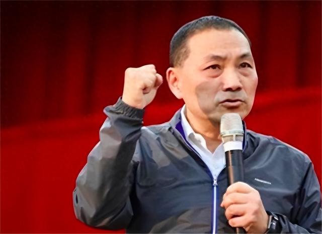 中方举办国宴欢迎贵宾，洪秀柱被安排在主桌迎客，与港澳特首同席