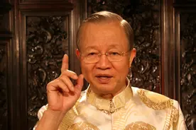 为什么越辛苦的人，下场越惨？曾仕强：看看他们的脸就明白了图片