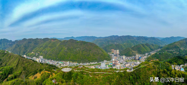 秋色浓度超标！汉中这座小城值得奔赴！