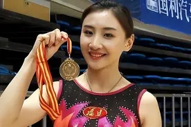 蹦床女神何雯娜：与陈一冰相恋无果，单身8年后闪婚二婚制片人图片