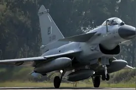 美国确认歼-10“一机双杀”，更扎心的是，印度一战损失超9亿美元图片