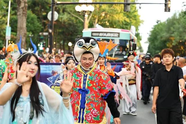 新民大街太火爆了！长春很多人都去了！今天咱也必须去！