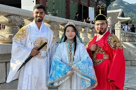 我在海外当博主2丨受洛阳“汉服热”影响，河南留学生把中国传统服饰带上韩国街头图片