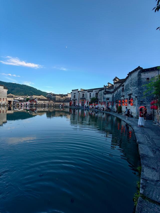 水墨未干：在宏村的倒影里打捞八百年人间烟火