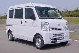 自动挡+四驱的面包车——铃木浪迪图片