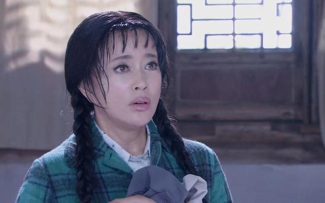 钱再多有什么用？75岁的“风流妖精	”刘晓庆	，已经走上另一条道路