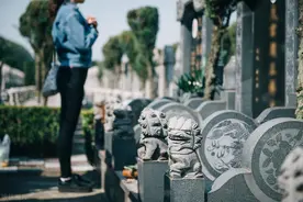 2024清明上坟祭祀最佳时间，4月4日可以扫墓吗？图片