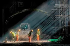 大龄劳动者、实习生可参加工伤保险，社保安全网织得更密图片