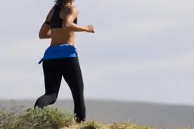 跑了100公里，选出3双年度最有性价比慢跑鞋，良心推荐没有广告图片