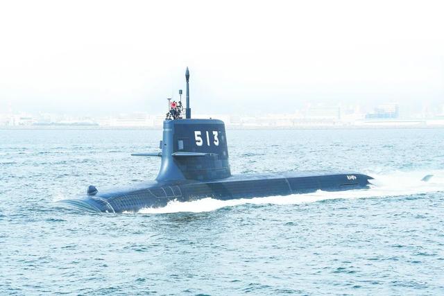 日本外务省7日凌晨发表声明，就中国宣布禁止对日出口军民两用品一事提出强烈抗议	，中方表态