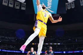 穆雷压哨绝杀!约基奇三双 詹眉空砍58分湖人遭掘金20分逆转总分0-2图片