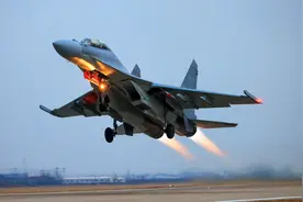 歼16凌晨出击，与敌机缠斗50分钟，这个强劲的对手到底是谁？图片