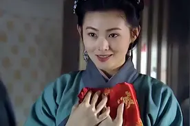 “潘金莲”王思懿年过50，身材丰腴十分性感，比年轻时更成熟迷人图片