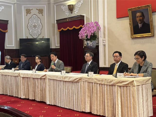 美国对台湾关税达20％！高于日韩的15%；赵少康：台湾经济动能将全面熄火，台积电已奉送、军购但拿不到武器