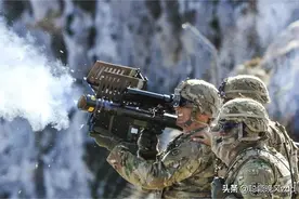 秦安：台军在台风来临前倾泻毒刺导弹，为何不见解放军雷霆之力？图片