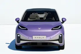 首先是“遛娃神器”，其次是纯电MPV，试驾极狐考拉图片