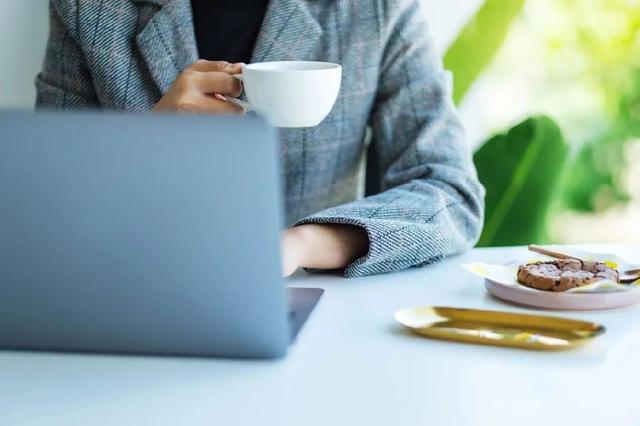 人生建议：学学AI，打工而已，绝不内耗