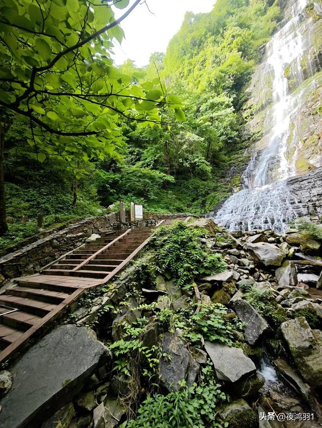 徒步瓦屋山,太艰难了,坚持下来不容易